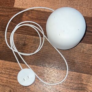 White Smart Home Device Google nest Wi-Fi